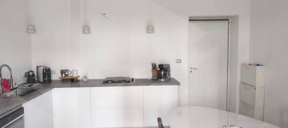 Квартира с 2 комнатами в Бари, Италия № 33847 15