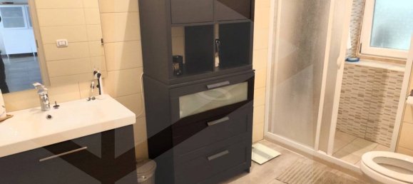 Квартира с 2 комнатами в Бари, Италия № 33847 7