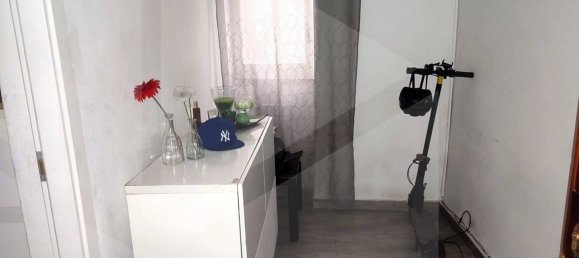 Квартира с 2 комнатами в Бари, Италия № 33847 26