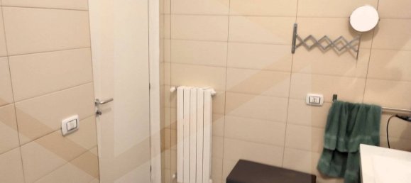 Квартира с 2 комнатами в Бари, Италия № 33847 23