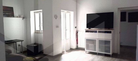 Квартира с 2 комнатами в Бари, Италия № 33847 19