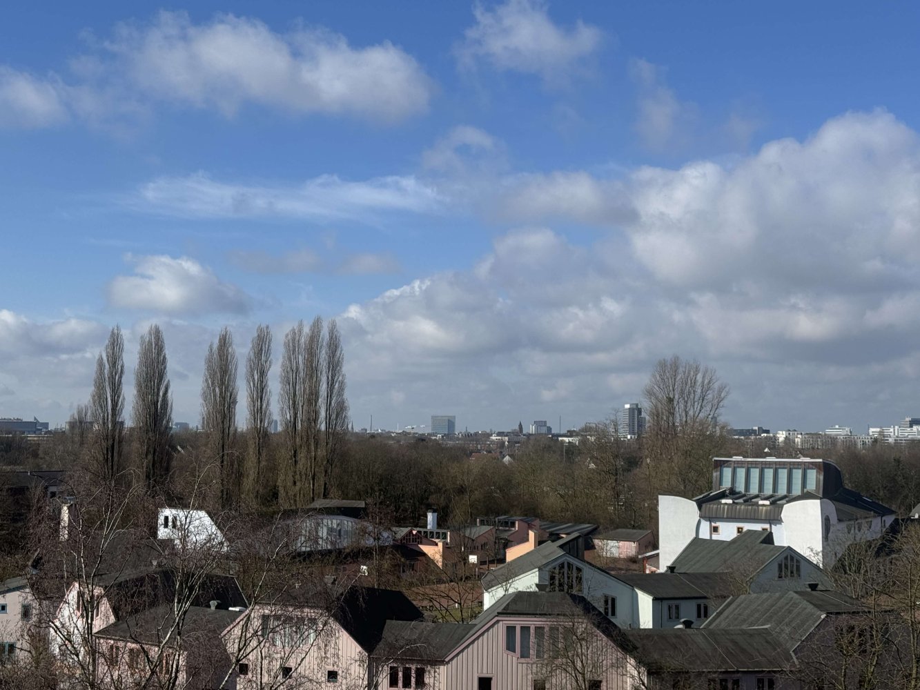 Duplex T1 em Dusseldorf, Germany N.º 10596