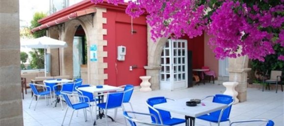 hotel en venta en Zakynthos, Ionian Islands, Peloponnese, Western Greece and the Ionian, Greece № 90213 2