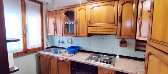 2 bedrooms Apartment in Montevarchi, Italy No. 266341 3