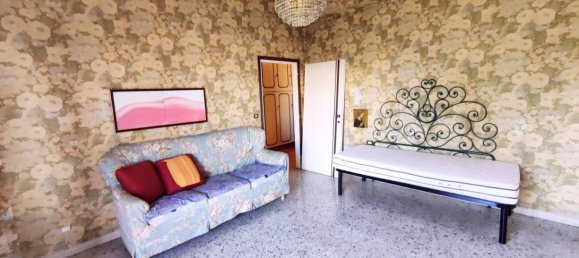 2 bedrooms Apartment in Montevarchi, Italy No. 266341 10