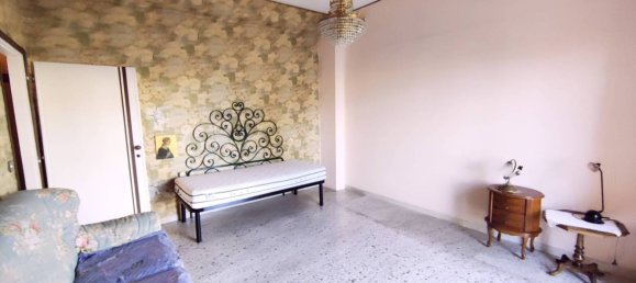 2 bedrooms Apartment in Montevarchi, Italy No. 266341 8