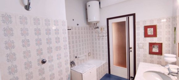 2 bedrooms Apartment in Montevarchi, Italy No. 266341 23