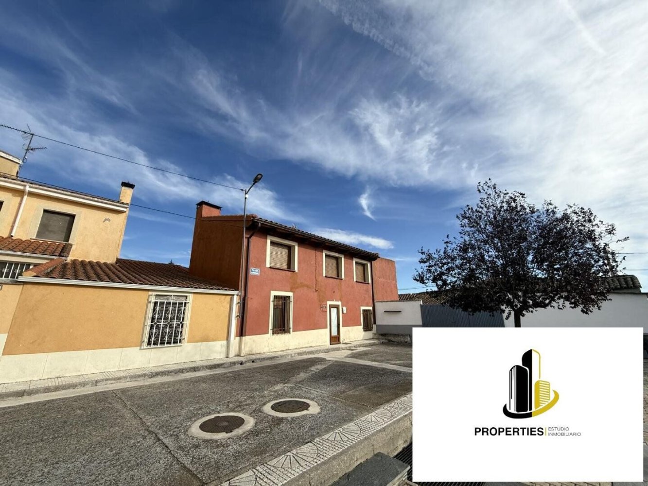 2 bedrooms House in Guijuelo, Spain No. 270915