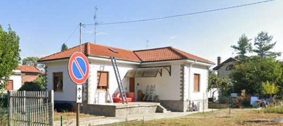 4 rooms Villa in Busto Arsizio, Italy No. 8977 14