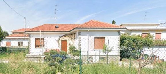 4 rooms Villa in Busto Arsizio, Italy No. 8977 22