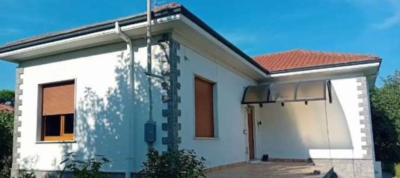 4 rooms Villa in Busto Arsizio, Italy No. 8977 12