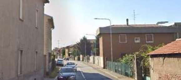 4 rooms Villa in Busto Arsizio, Italy No. 8977 6