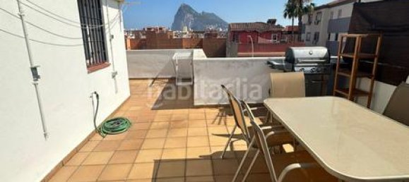 3 bedrooms Townhouse in La Linea de la Concepcion, Spain No. 138390 2