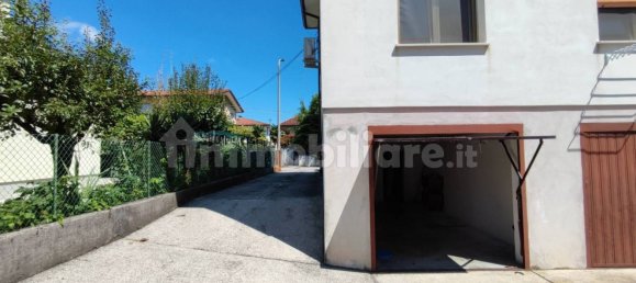 Apartamento de 2 dormitorios en Pordenone, Italy No. 302291 17