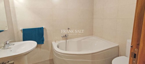 3 غرف نوم طابقين في Siggiewi, Malta رقم 8361 17