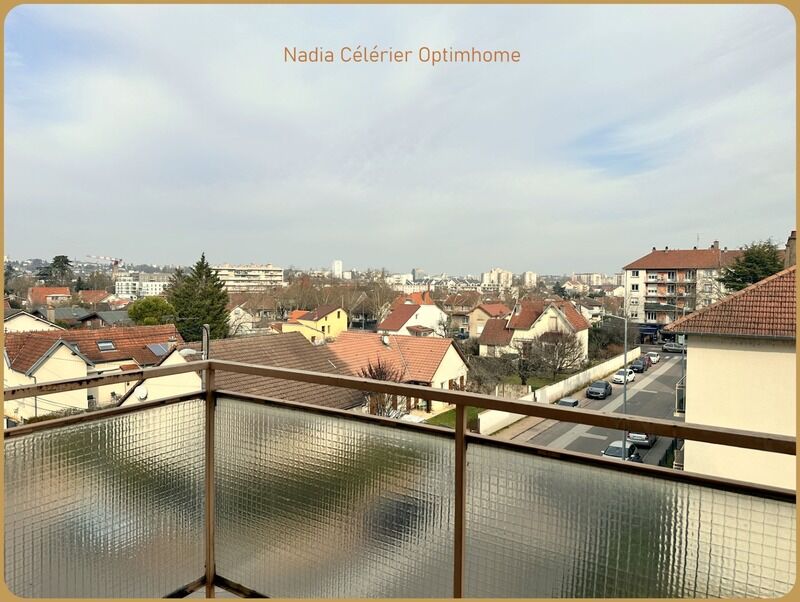 Apartamento de 3 dormitorios en Dijon, France No. 329190