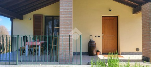 4 rooms Villa in Besana in Brianza, Italy No. 14750 10