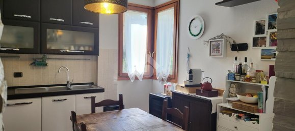 4 rooms Villa in Besana in Brianza, Italy No. 14750 22