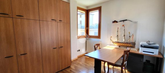 4 rooms Villa in Besana in Brianza, Italy No. 14750 30