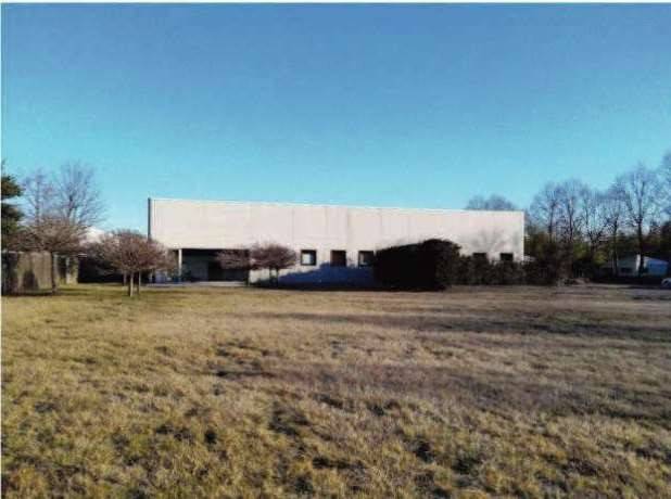 1-Zimmer Lagerhaus in Lonate Pozzolo, Italy, Nr. 94086