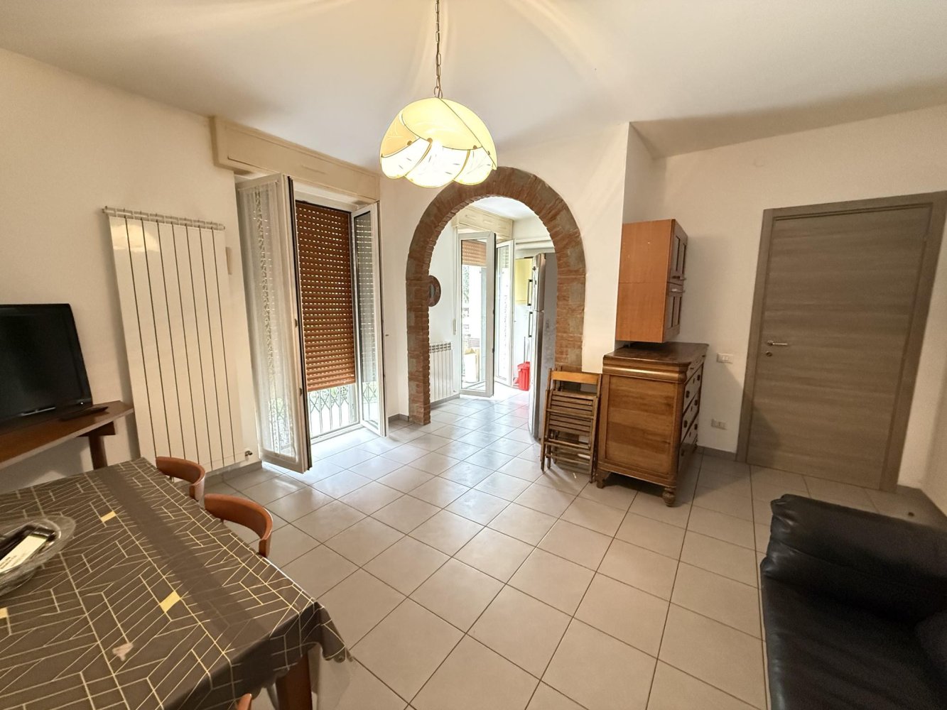 3-salle Appartement à Piacenza, Italy No. 364108
