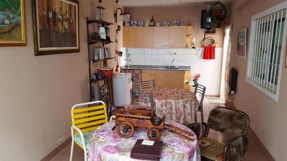 Apartamento T2 em Tres de Febrero, Argentina N.º 6104