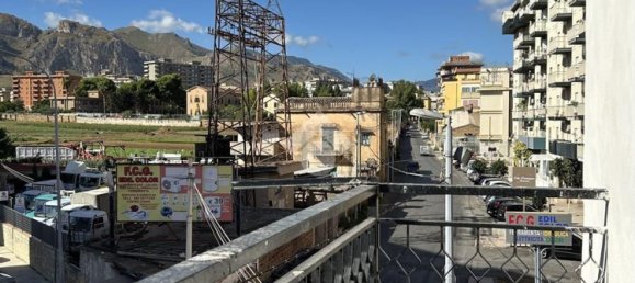 3 bedrooms Apartment in Palermo, Italy No. 348542 5