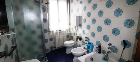 3 rooms Apartment in Inverigo, Italy No. 3520 13