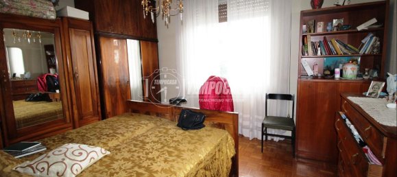 3 rooms Apartment in Inverigo, Italy No. 3520 10