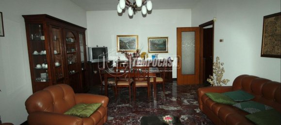 3 rooms Apartment in Inverigo, Italy No. 3520 6