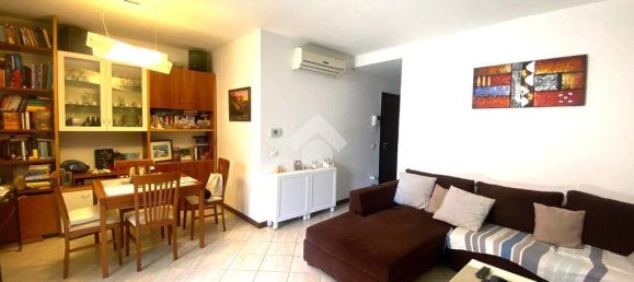 2 bedrooms Apartment in Collecchio, Italy No. 297390 5