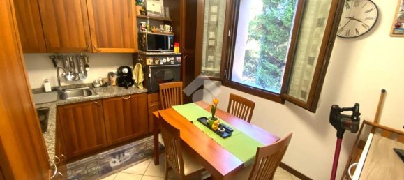 2 bedrooms Apartment in Collecchio, Italy No. 297390 8