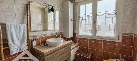 5 chambres Châteaux à Marainviller, France No. 70626 12