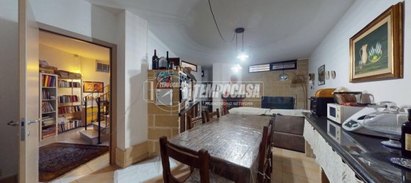 Apartamento de 4 divisões em Lizzanello, Italy N.º 36023 48