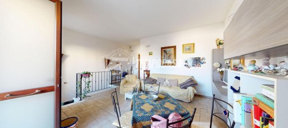 Apartamento de 4 divisões em Lizzanello, Italy N.º 36023 8
