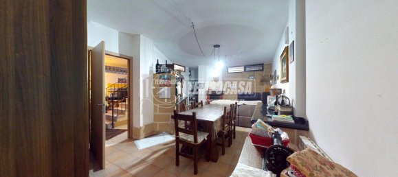 Apartamento de 4 divisões em Lizzanello, Italy N.º 36023 38