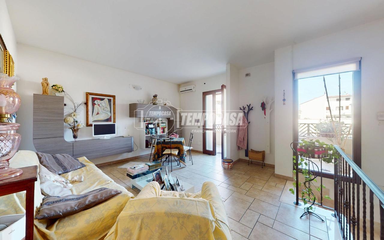 Apartamento de 4 divisões em Lizzanello, Italy N.º 36023