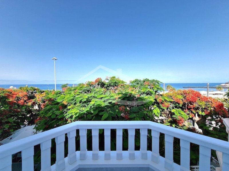 3 غرف نوم تاون هاوس في Adeje, Spain رقم 124969