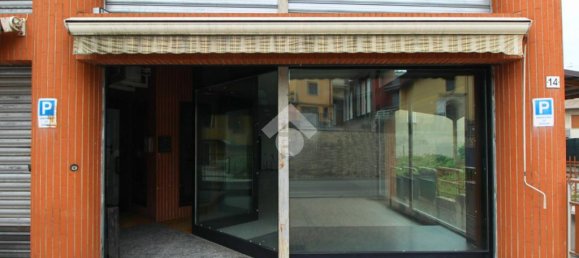 Apartamento T1 em Veduggio con Colzano, Italy N.º 378878 5