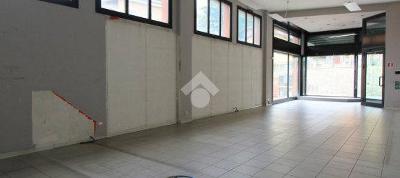 Apartamento T1 em Veduggio con Colzano, Italy N.º 378878 3