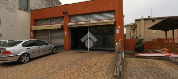 Apartamento T1 em Veduggio con Colzano, Italy N.º 378878 10