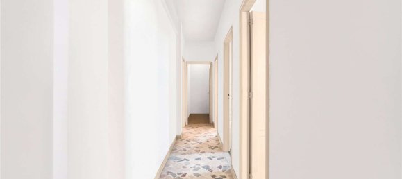 2 bedrooms Penthouse in Palermo, Italy No. 272841 10