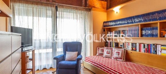 4 bedrooms Villa in Rome, Italy No. 105789 15