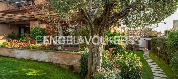 4 bedrooms Villa in Rome, Italy No. 105789 3