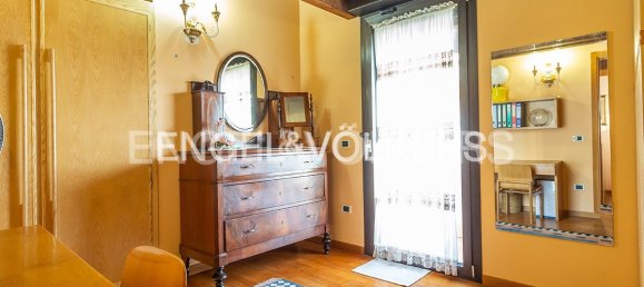 4 bedrooms Villa in Rome, Italy No. 105789 13