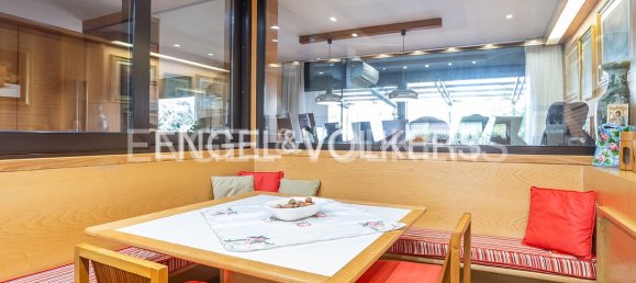 4 bedrooms Villa in Rome, Italy No. 105789 12