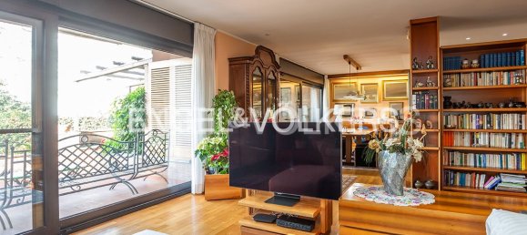 4 bedrooms Villa in Rome, Italy No. 105789 8