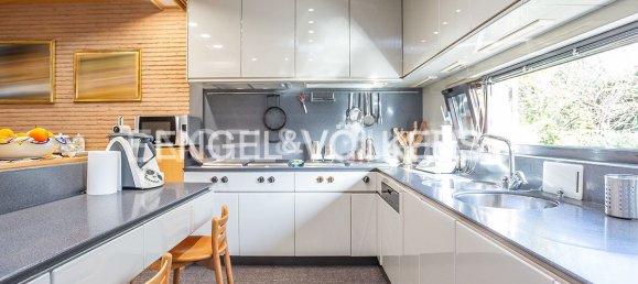 4 bedrooms Villa in Rome, Italy No. 105789 11