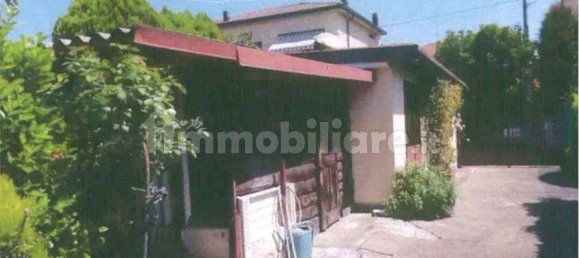 2 Schlafzimmer Villa in Mozzate, Italy, Nr. 3946 21