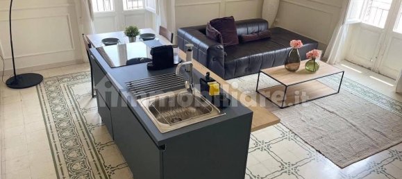 3 bedrooms Apartment in Palermo, Italy No. 302024 4